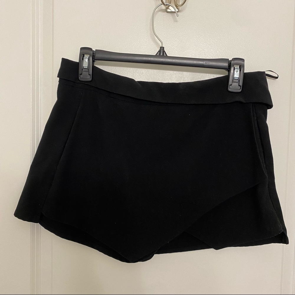 Black forever 21 skort